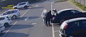 Riciclaggio per 110 milioni di euro, 13 arresti