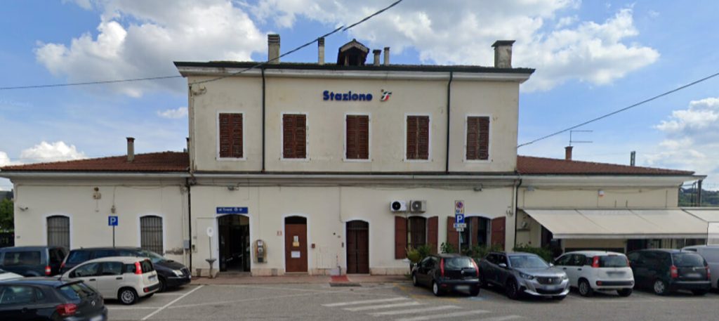 Allarme bomba sui binari, traffico ferroviario interrotto