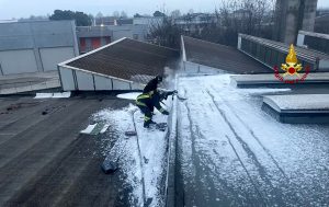 Divampa l'incendio dopo i lavori di manutenzione