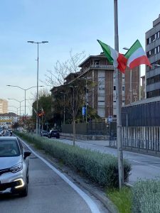 Adunata alpini, Vicenza si prepara ad accogliere le penne nere: via alla distribuzione del tricolore