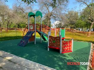 Pnrr, da 11 a 22 i parchi gioco di quartiere riqualificati grazie a una variante