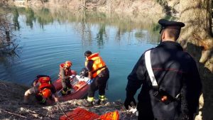 Sale il livello del Brenta, cinque amici in trappola salvati dai vigili del fuoco