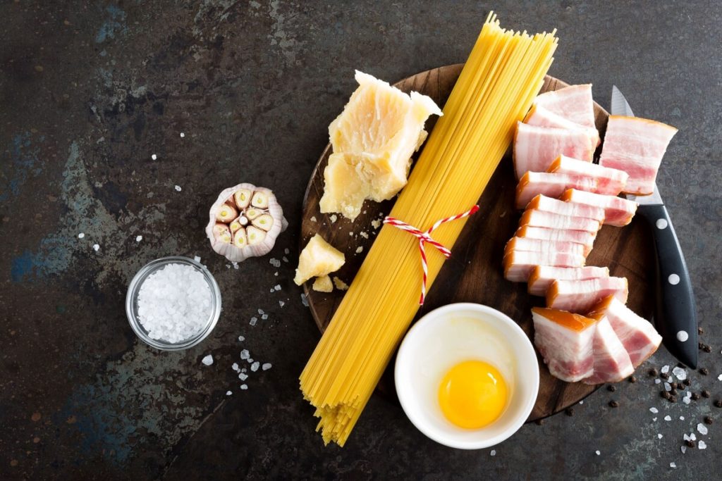 Carbonara Day, il 6 aprile: la ricetta originale con i 5 ingredienti
