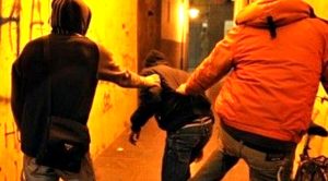 Preso a botte per tre euro, ennesimo episodio di violenza in centro