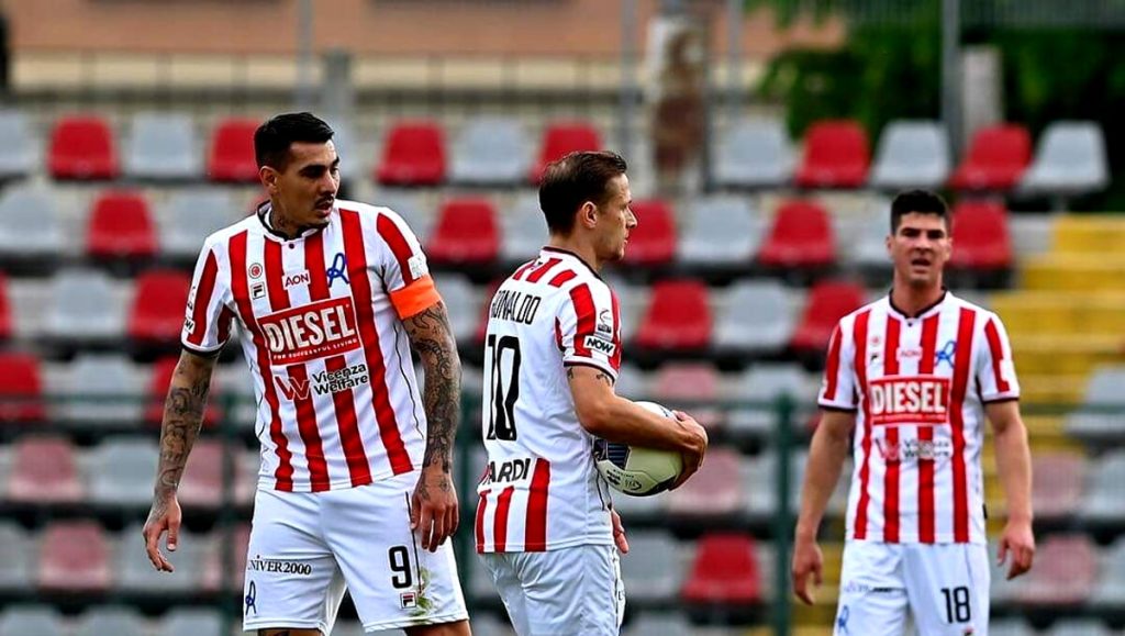 Il Vicenza ribalta la gara sul finale e vince ad Alessandria 2-1