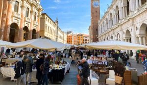 Mercato dell'Antiquariato, Collezionismo & Vintage in centro a Vicenza