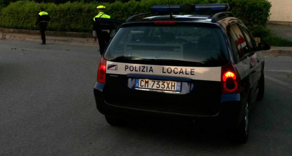 Ventenne pestato fuori dalla discoteca, identificati i colpevoli