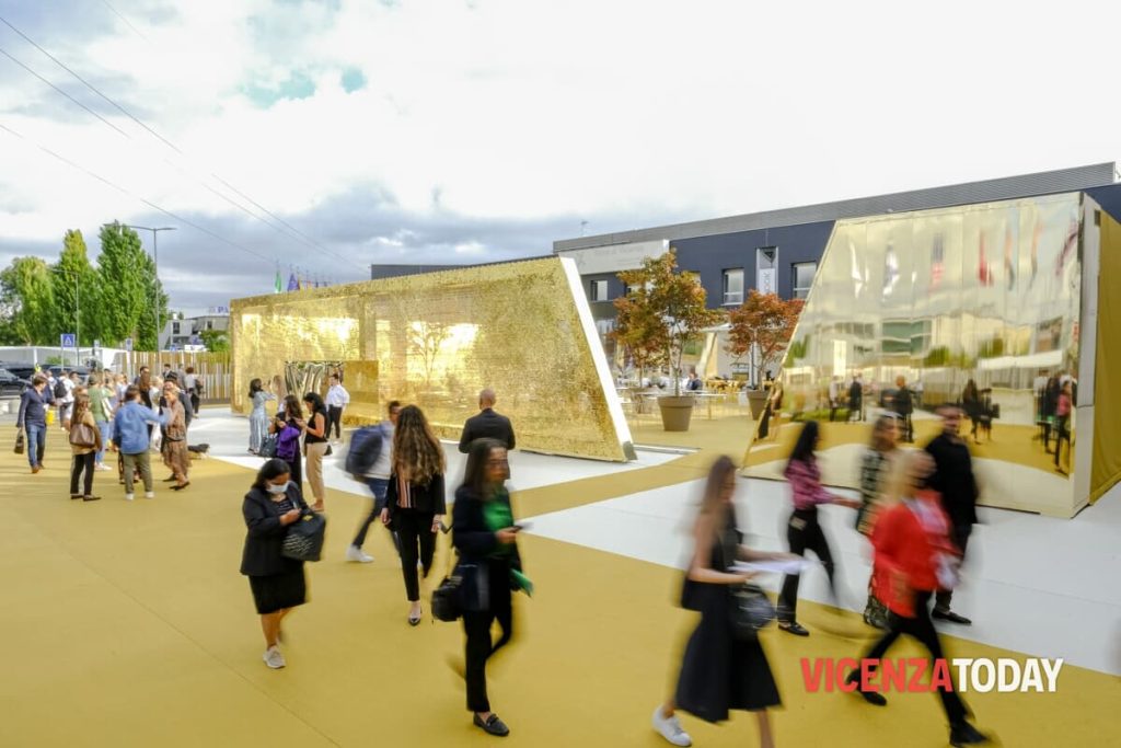 Tutto il mondo in Fiera, dalle isole sperdute alle superpotenze: su IEG sventolano 193 bandiere