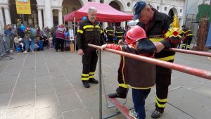 Centinaia di bambini hanno fatto tappa a Pompieropoli