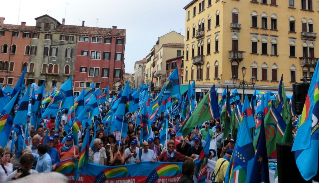 Mancanza di sicurezza in un cantiere edile del vicentino, i sindacati in piazza