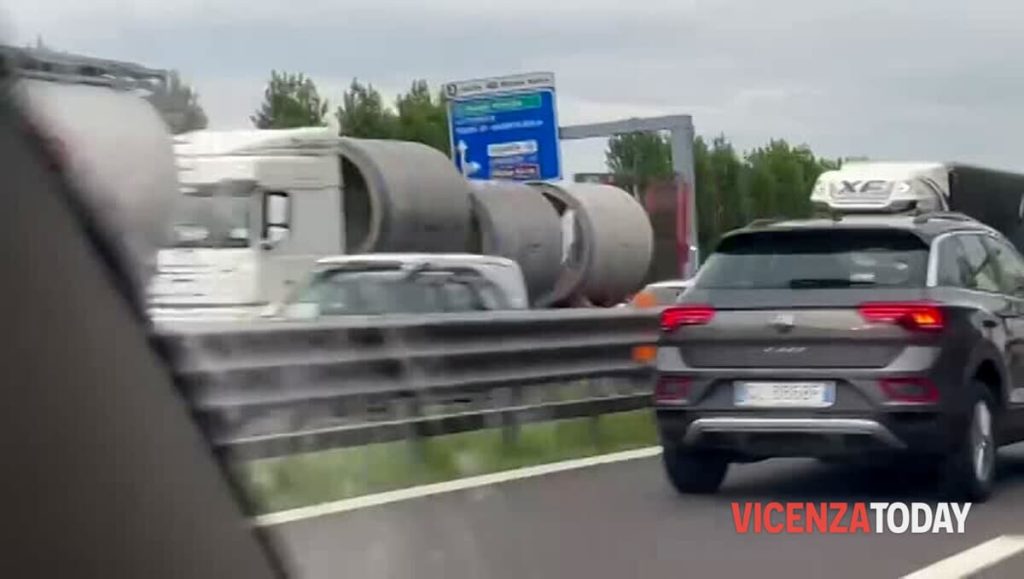 Incidente in A4, code di 10 chilometri