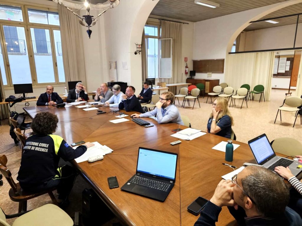 Maltempo, situazione sotto controllo ma permane lo stato di allarme per piogge in quota