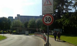 Adunata, piano parcheggi per l'ospedale: cosa fare