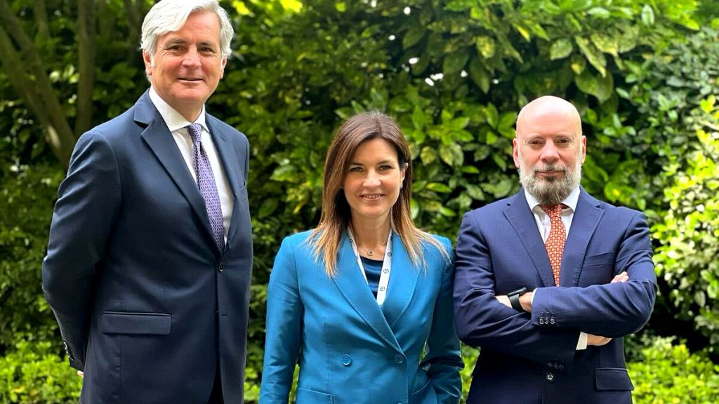 «Paga prosciugata di seimila euro» a testa: i lavoratori contro la Fis