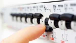 Aumento di potenza del contatore elettrico: costi e a chi rivolgersi