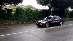 Saccheggia le abitazioni colpite da alluvione: arrestato un 25enne