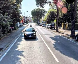 Schianto tra due moto, due feriti