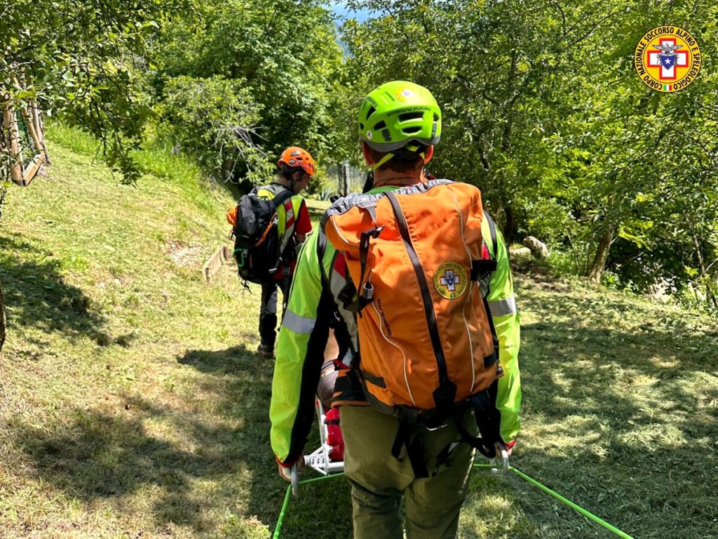 Precipita col parapendio, ferito 57enne