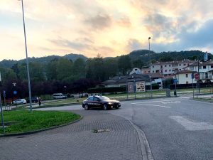 Ubriachi, vandalizzano quattro camper: denunciati