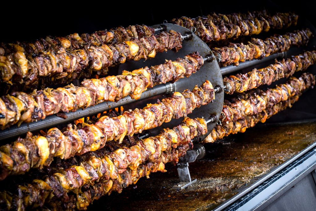 Maggio Breganzese: grande stand gastronomico con spiedo di toresani