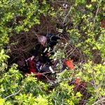 Motociclista cade e viene sbalzata in un dirupo: a “salvarla” la vegetazione