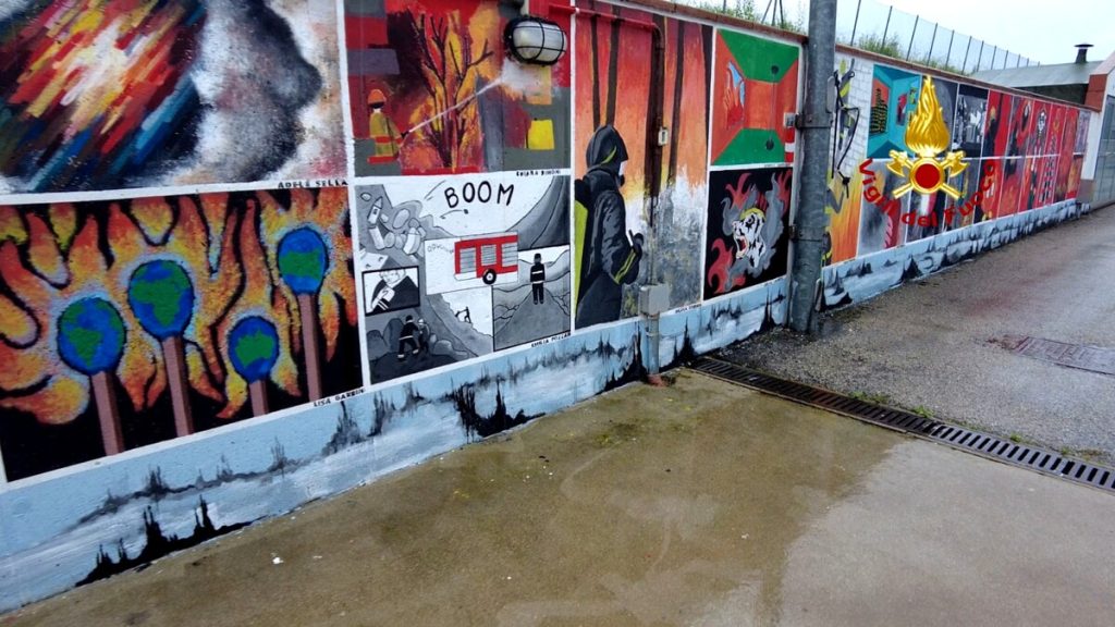 Gli studenti del Martini realizzano un murales per i Vigili del fuoco