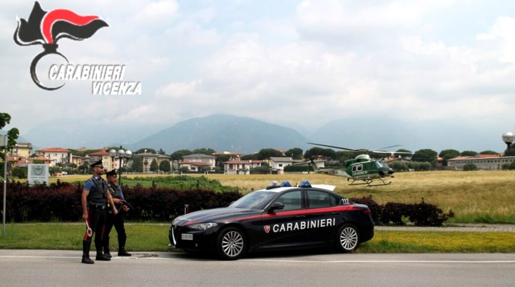 Controlli dei carabinieri a Bassano, ritiro patente e multe per ubriachezza