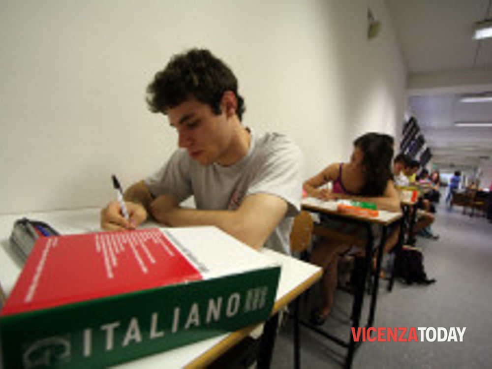 Maturità 2024: Pirandello, l'uso dell'atomica, Ungaretti. Le tracce della prima prova