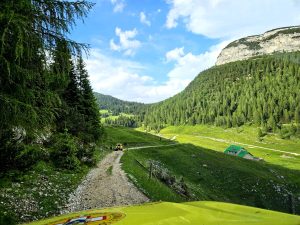 Famiglia si perde lungo una mulattiera, recuperata dal Soccorso alpino