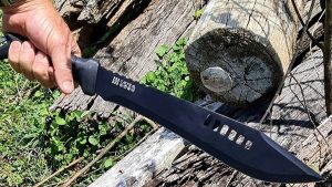 Aggressione a colpi di machete, intervento di 8 ore per la vittima