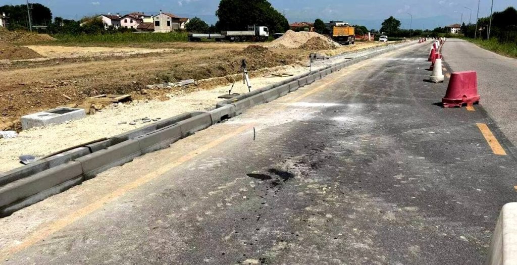 Proseguono i lavori per la realizzazione della nuova ciclopedonale in via Dalla Scola