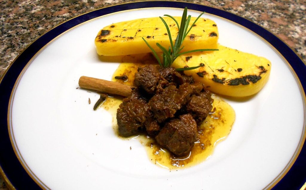 Sagra dei Santi Patroni a Grumolo Pedemonte. specialità polenta e musso