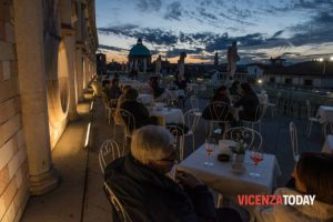 Aveva messo a soqquadro il bar della Basilica, Daspo "Willy" a un 28enne