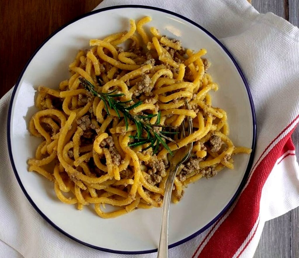 Sagra di S. Domenico a Villaverla con ricco menù e pista da ballo