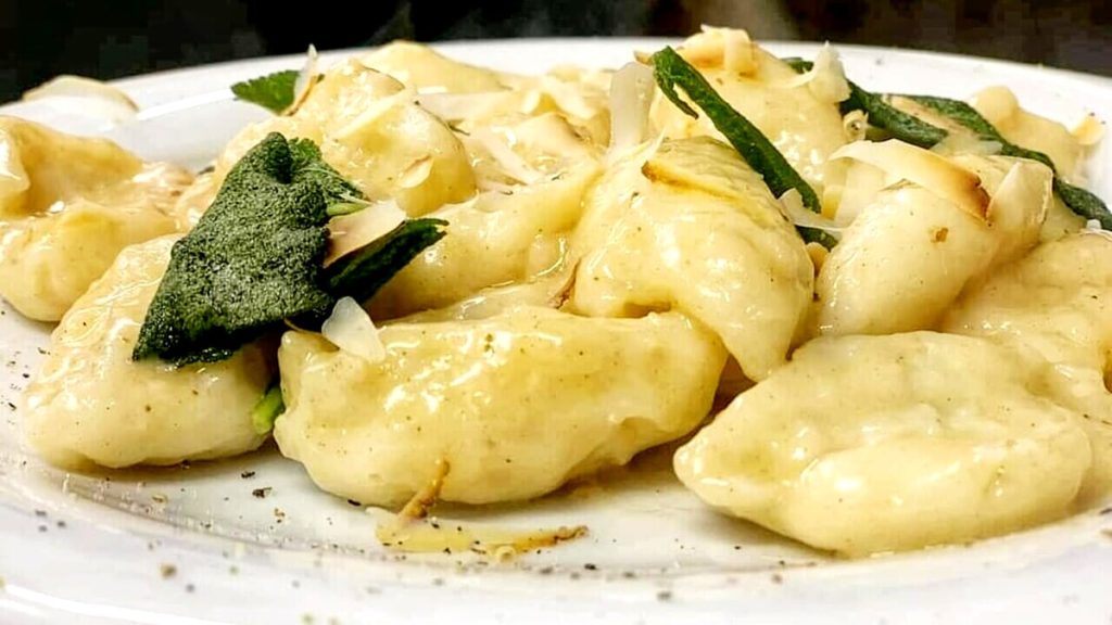 Festa d’Estate a Parlati di Recoaro, specialità gnocchi con fioretta