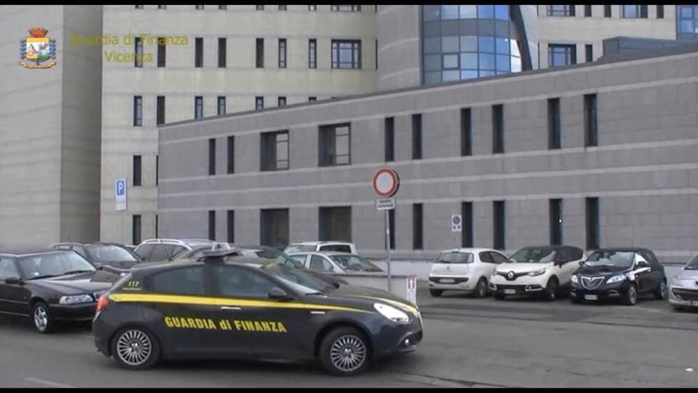 In carcere per frode mette in piedi nuove società "cartiere" e torna a delinquere
