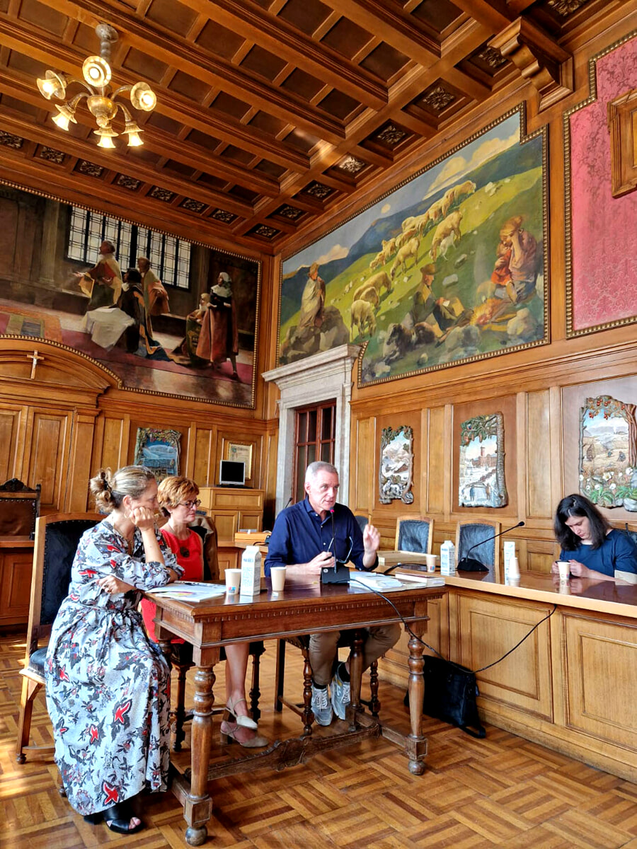Torna ad Asiago “Versi Obliqui”, rassegna estiva di poesia