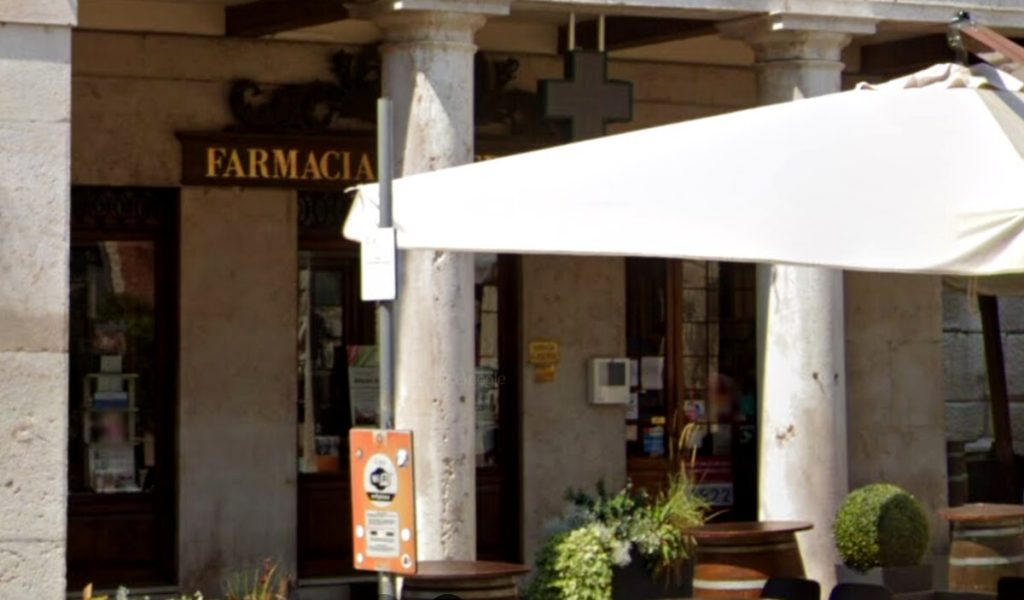 Tenta di rubare un monopattino e aggredisce il farmacista