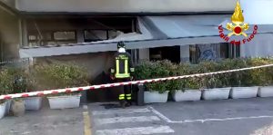 Incendi dolosi a due pizzerie, arrestati i responsabili