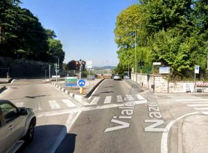 Spento il semaforo di viale Risorgimento, possibili disagi alla circolazione
