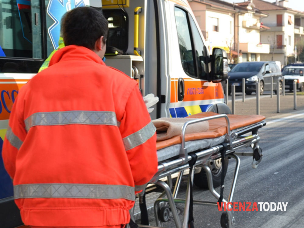 Operaio schiacciato dal muletto, è grave