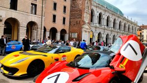 Ferrari da urlo in piazza dei Signori, oggi sfileranno nel vicentino