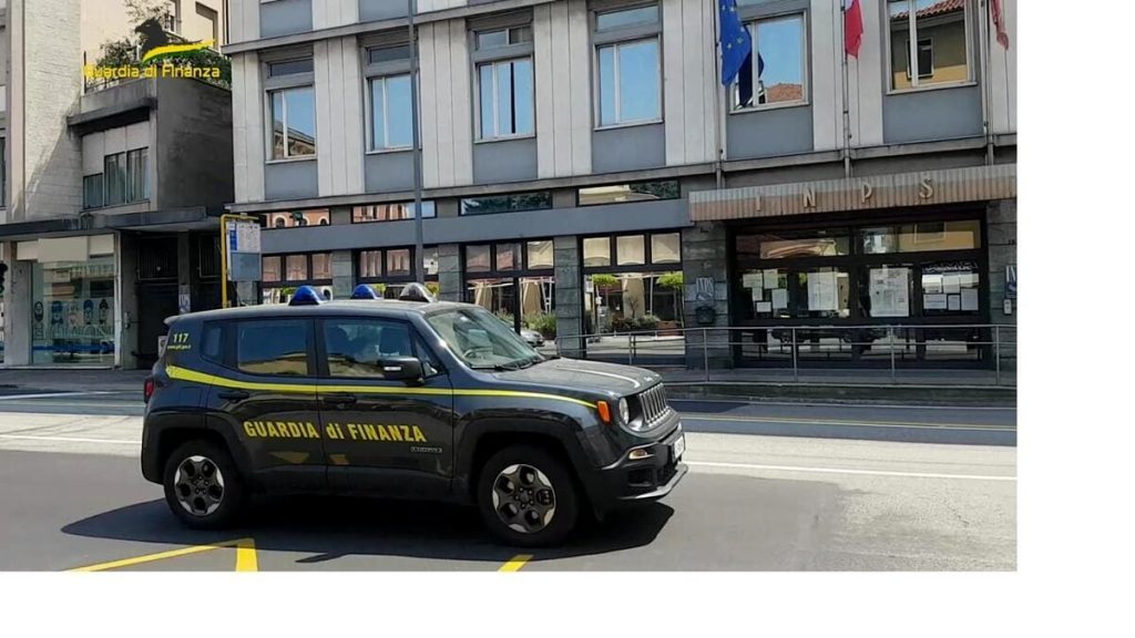 Blitz della guardia di finanza in diverse aziende del Vicentino, scoperti lavoratori in nero: maxi multe e denunce