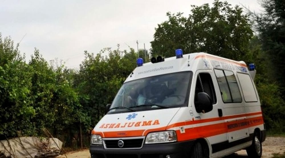 Cade e batte la testa, muore agricoltore 66enne