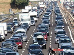 Primi grandi rientri degli italiani, fine settimana da bollino rosso