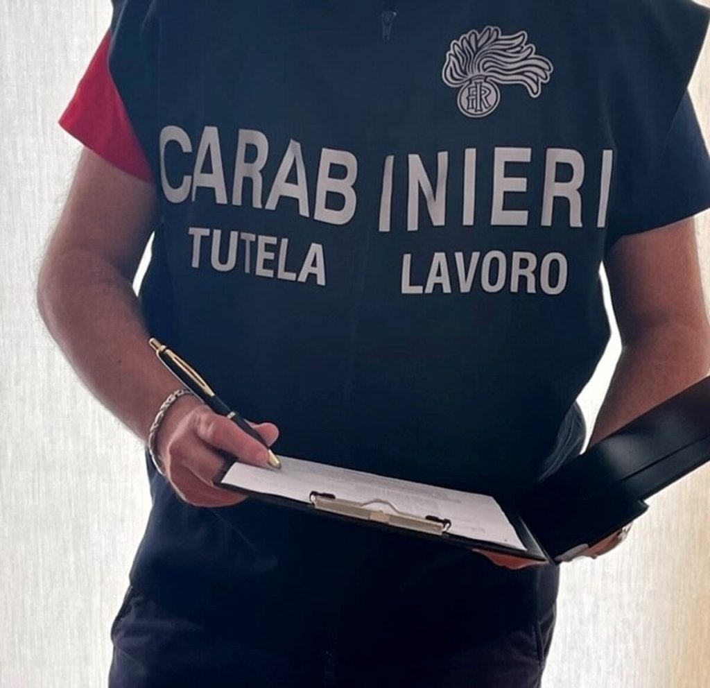 Irregolarità sul luogo di lavoro, maxi-multa a una pasticceria