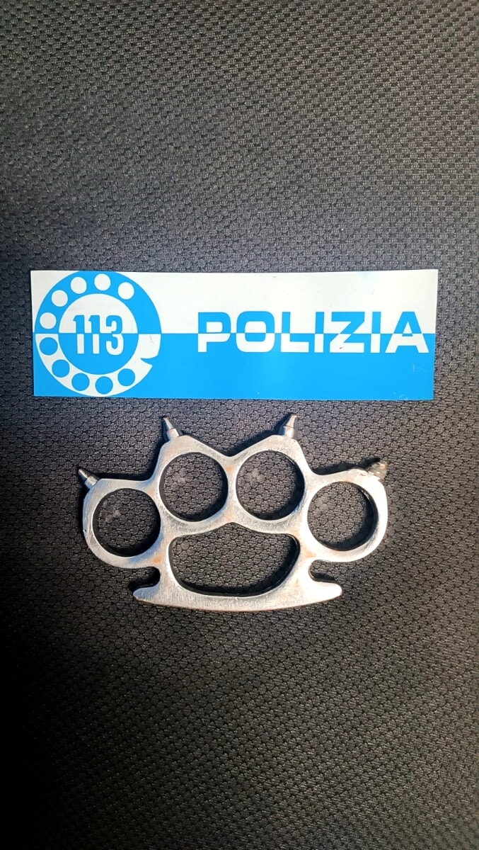 Rumori e atti sessuali fuori dalla disco: blitz delle Forze dell'ordine