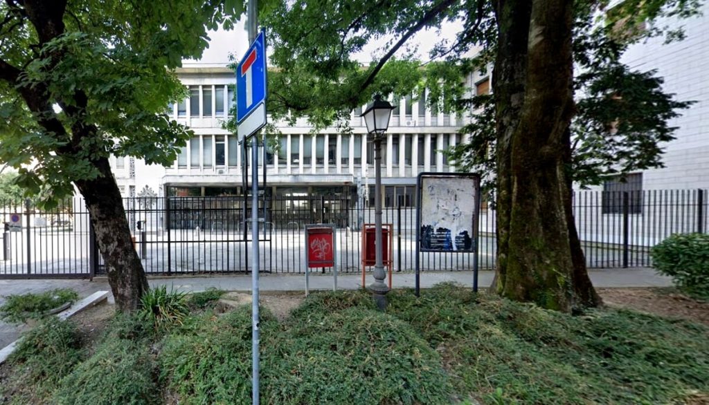 Occupano abusivamente l'ex tribunale, denunciati dalla polizia