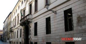 Multa di tremila euro per riaprire la Bertoliana