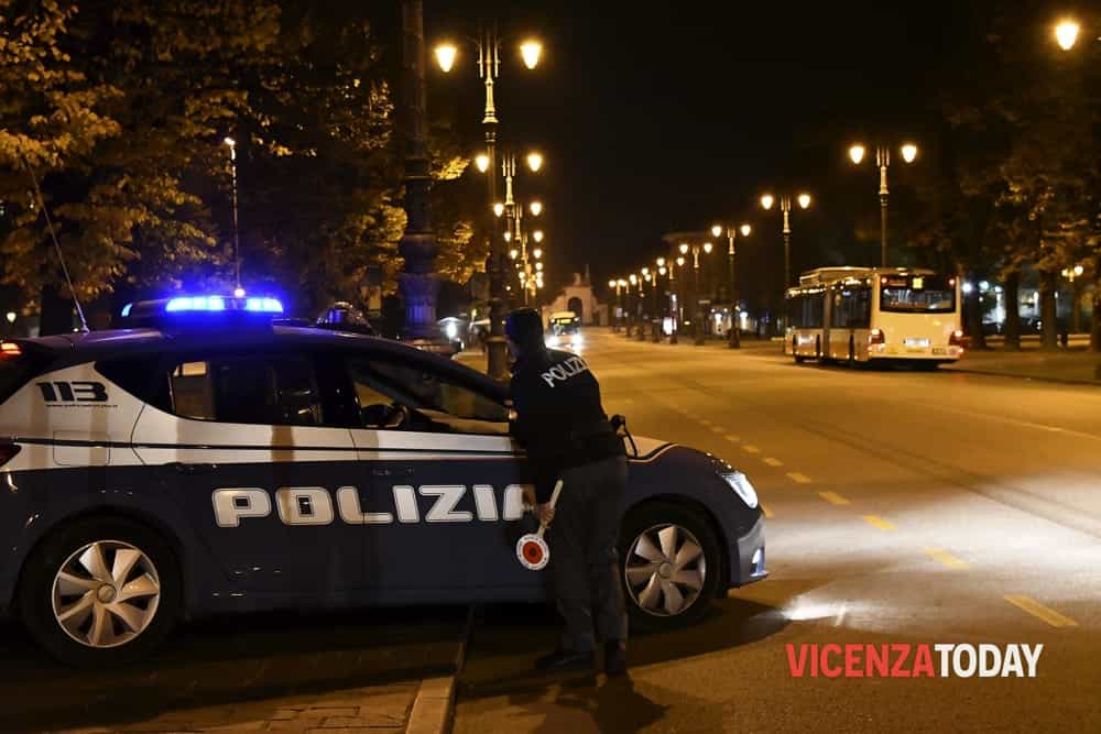 Non paga le rate del leasing, fermato dalla polizia: auto restituita al rivenditore